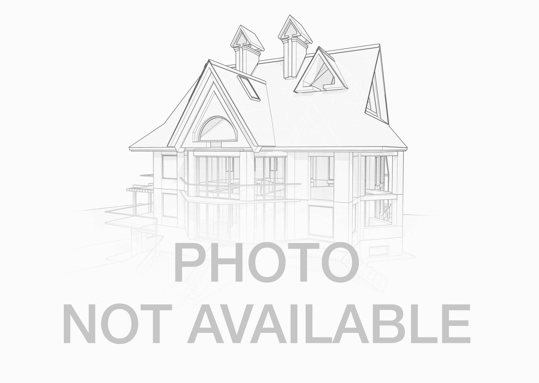 435 W Erie Street 